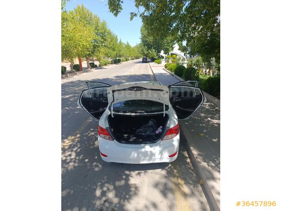 Sahibinden Hyundai Accent Blue 1.6 CRDI Mode 2015 Model
