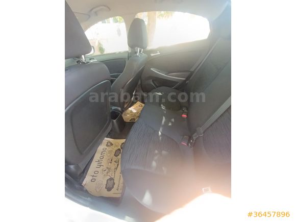 Sahibinden Hyundai Accent Blue 1.6 CRDI Mode 2015 Model