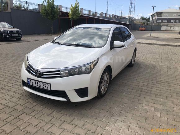 Sahibinden Toyota Corolla 1.33 Life 2016 Model  143.000 km Beyaz