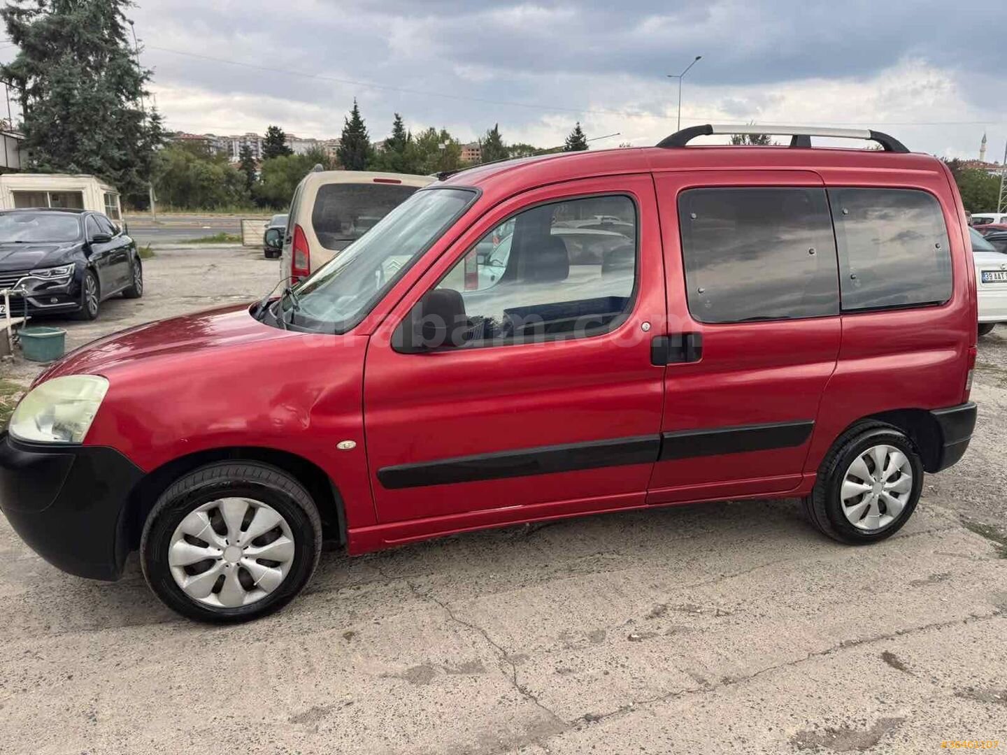 Galeriden Peugeot Partner 1.9 D Comfort 2007 Model Tekirdağ 293.000 km Kırmızı 6