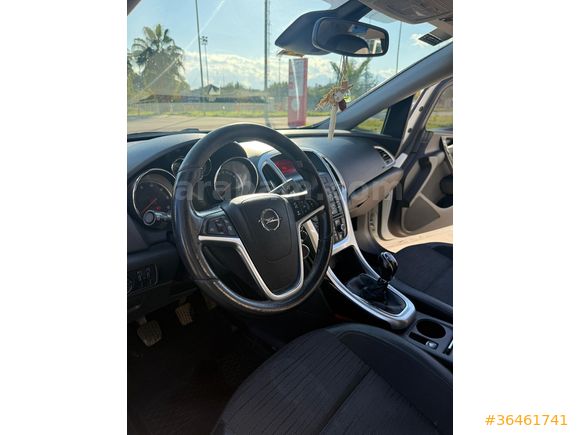 Opel Astra J Kasa 1.6 Cdti Sport
