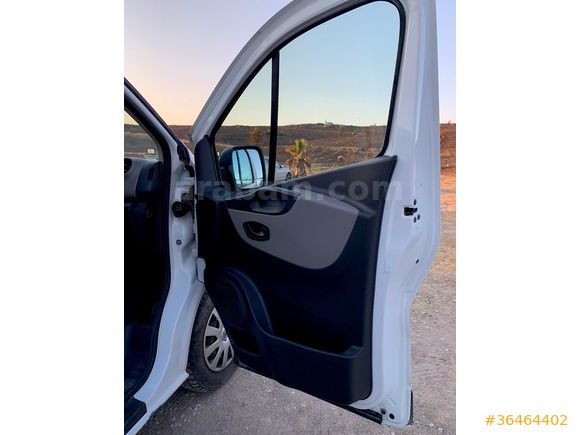Sahibinden Renault Trafic 5+1Multix Grandconfort 6M3 1.6 dCi 2016 Model 