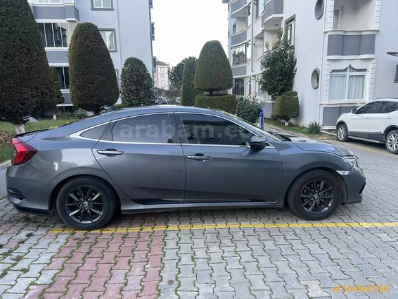 Servis Bakımlı Sahibinden Honda Civic 1.6 i-VTEC Elegance 2021 Model  100.000 km Füme