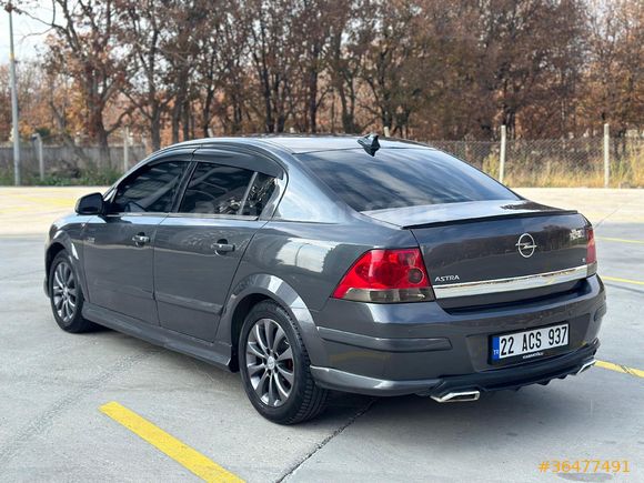 Sahibinden Opel Astra 1.6 Enjoy 111.Yıl 2010 Model  292.000 km Füme