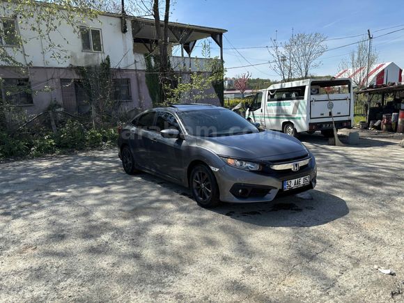 Sahibinden Honda Civic 1.6 i-VTEC Elegance 2016 Model  220.000 km Füme