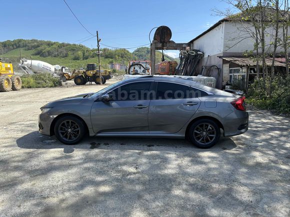 Sahibinden Honda Civic 1.6 i-VTEC Elegance 2016 Model  220.000 km Füme