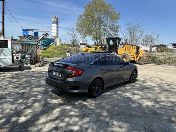 Sahibinden Honda Civic 1.6 i-VTEC Elegance 2016 Model  220.000 km Füme