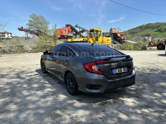 Sahibinden Honda Civic 1.6 i-VTEC Elegance 2016 Model  220.000 km Füme