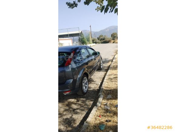 Sahibinden Ford Focus 1.6 Trend 2005 Model