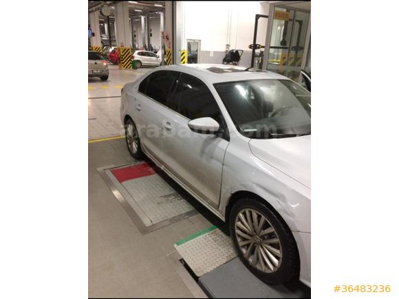 SANRUFLU ÖZEL RENK JETTA