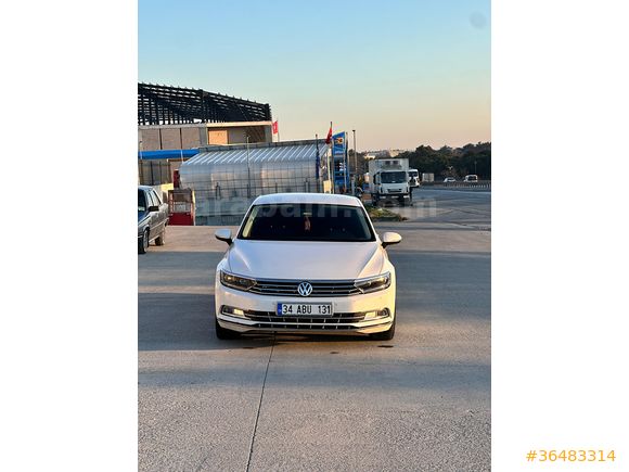 !!Volkswagen Passat 1.6 TDİ 2016 DEĞİŞENSİZ DÜŞÜK KM!!