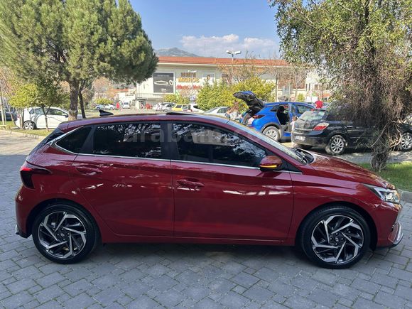 Sahibinden Hyundai i20 1.4 MPI Style Plus 2023 Model 