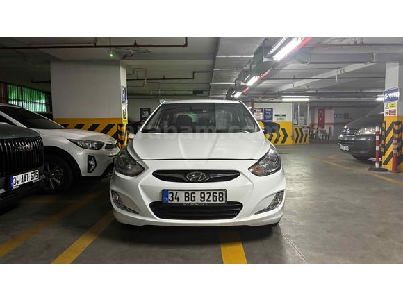 Yaza Hazır ve Değişensiz 122 Bin Km'de Accent Blue
