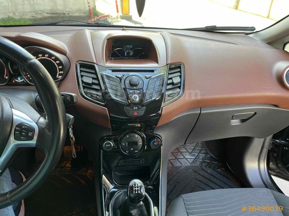 Sahibinden Ford Fiesta 1.5 TDCi Titanium 2013 Model 