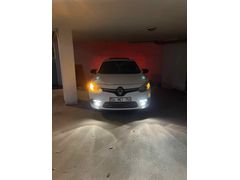 Sahibinden Renault Fluence 1.5 dCi Icon 2016 Model  176000km Beyaz
Aracım full *full paket sunrooff var 
Sol ön çamurluk boyasız göçük düzeltme 