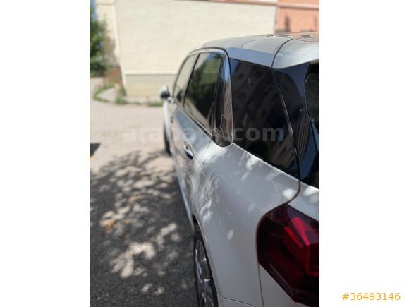 Öğretmenden Citroen C4 Picasso 1.6 e-HDi Intensive (Son5 gün)