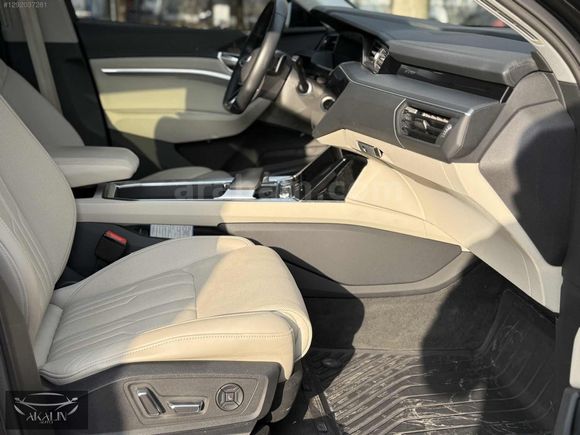 HATASIZ AUDİ E-TRON SPORTBACK 55 QUATTRO S LİNE