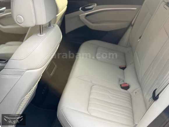 HATASIZ AUDİ E-TRON SPORTBACK 55 QUATTRO S LİNE