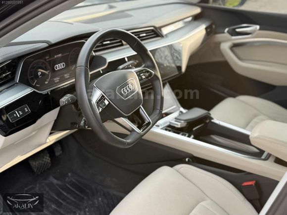 HATASIZ AUDİ E-TRON SPORTBACK 55 QUATTRO S LİNE