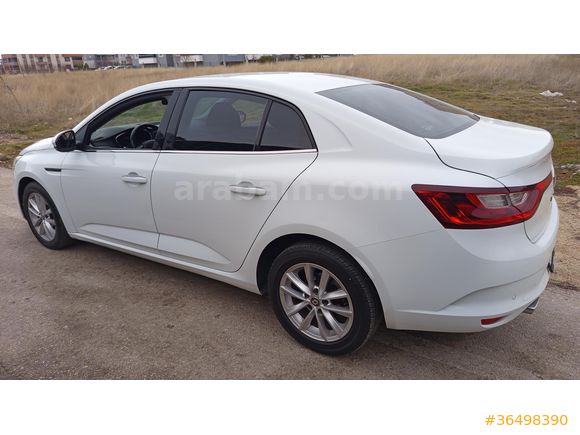 Sahibinden Renault Megane 1.5 Blue DCI Touch 2019 Model