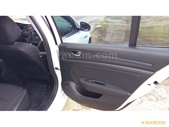 Sahibinden Renault Megane 1.5 Blue DCI Touch 2019 Model