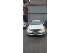 Sahibinden Mercedes - Benz C 180 Kompressor BlueEfficiency Luxury 2009 Model  150.000 km Beyaz