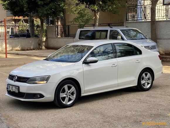 2013 MODEL BOYASIZ HATASIZ İLK SAHİBİNDEN OTOMATİK 1.4TSİ JETTA