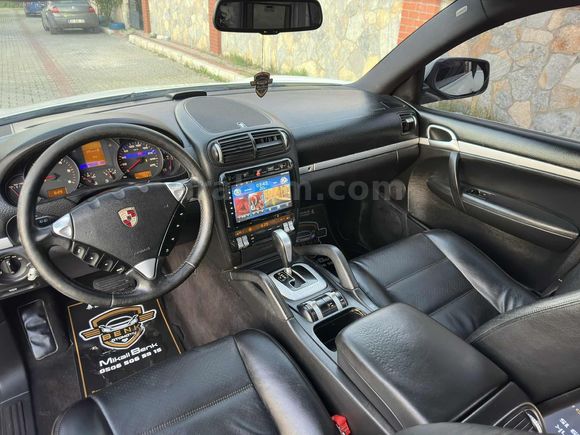 AŞIRI TEMİZ BAKIMLI PORSCHE CAYENNE 3.0 Dizel