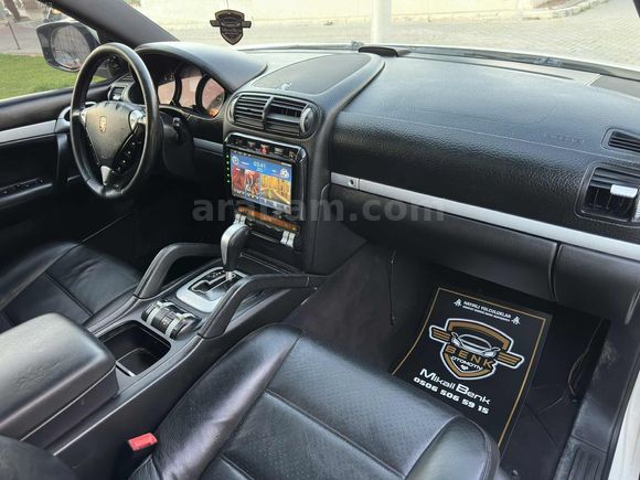AŞIRI TEMİZ BAKIMLI PORSCHE CAYENNE 3.0 Dizel