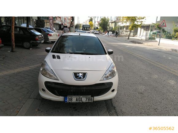 Satılık Peugeot 206+ 1.4 Envy 2011 Model Tertemiz BAKIMLARI MUAYENESİ YENİ!!!!!!