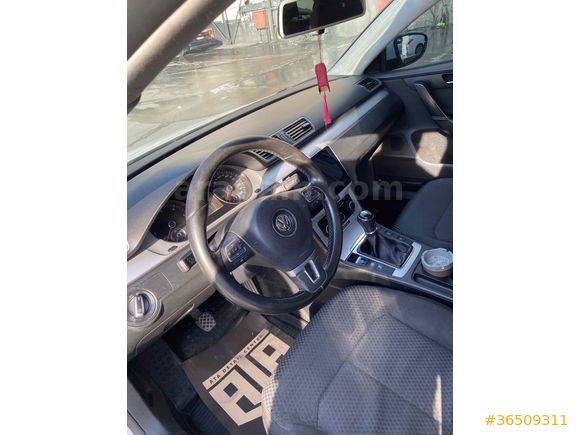 Sahibinden Volkswagen Passat 1.6 TDi BlueMotion Trendline 2012 Model  258.000 km Beyaz