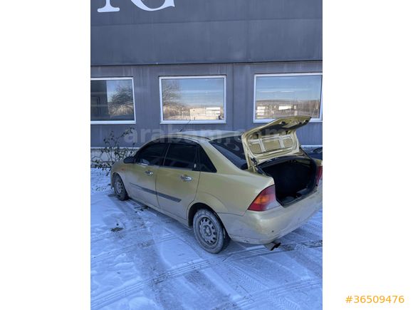 Sahibinden Ford Focus 1.6 Ghia 2000 Model 