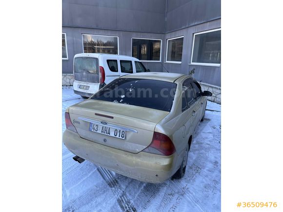 Sahibinden Ford Focus 1.6 Ghia 2000 Model 