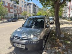 Sahibinden Peugeot Partner 2.0 HDI 2005 Model