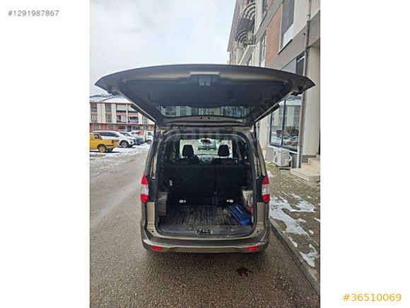 ilk sahibinden orjinal hatasiz arayanlara servis bakimli...