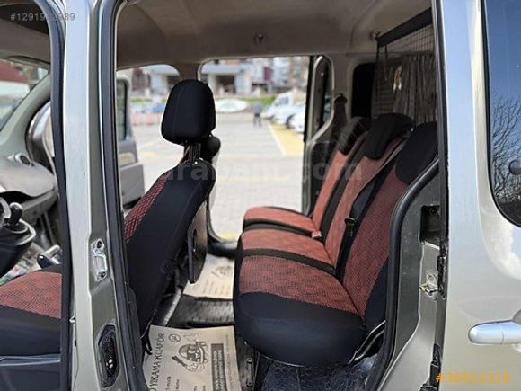 DENİZLİ OTOMOTİV DEN 2011 KANGOO Multix CONBİ 1.5 EXPRESSİON