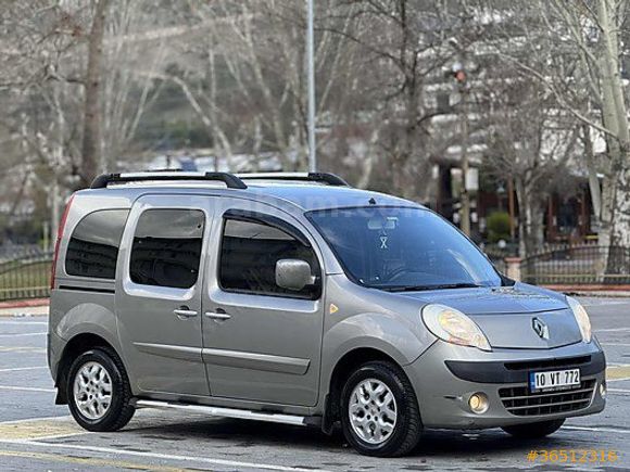 DENİZLİ OTOMOTİV DEN 2011 KANGOO Multix CONBİ 1.5 EXPRESSİON