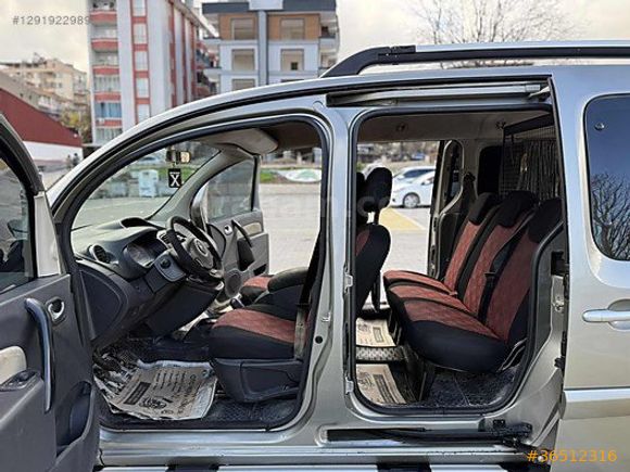 DENİZLİ OTOMOTİV DEN 2011 KANGOO Multix CONBİ 1.5 EXPRESSİON