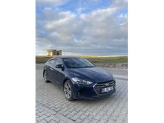 Sahibinden Hyundai Elantra 1.6 CRDi Elite 2016 Model  155.000 km lacivert