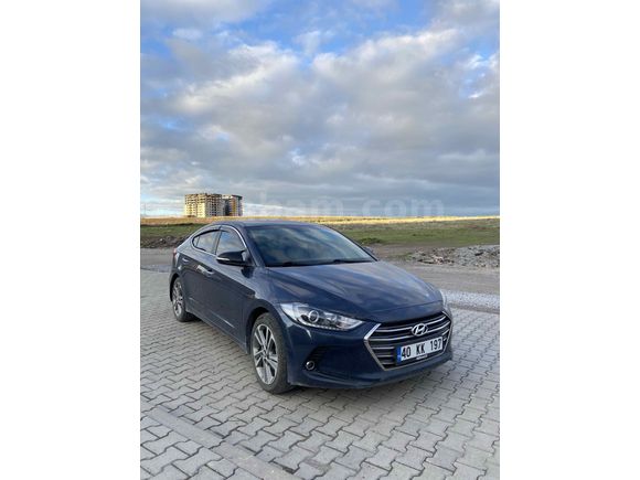 Sahibinden Hyundai Elantra 1.6 CRDi Elite 2016 Model  155.000 km lacivert