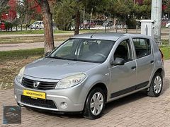 GÖKÇE OTOMOTİV'DEN DEĞİŞENSİZ 82.000 KM SANDERO
