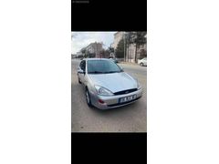 GLORİA'DAN 2002 FOCUS TERTEMİZ AİLE ARACI MOTOR YÜRÜYEN GÜZEL