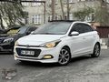 BAYRAMTEPE OTOMOTİV DEN 400 BİN PEŞİNAT İLE 2016 İ20 CAM TAVAN
