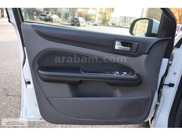 EKSPRES PLAZA'DAN 2011 FORD FOCUS 1.6 TDCI COLLECTION