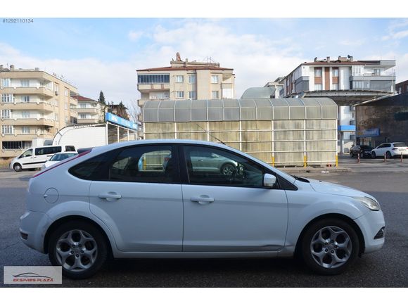 EKSPRES PLAZA'DAN 2011 FORD FOCUS 1.6 TDCI COLLECTION