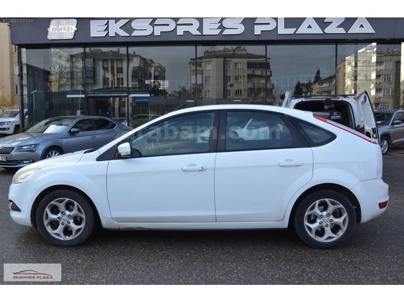 EKSPRES PLAZA'DAN 2011 FORD FOCUS 1.6 TDCI COLLECTION