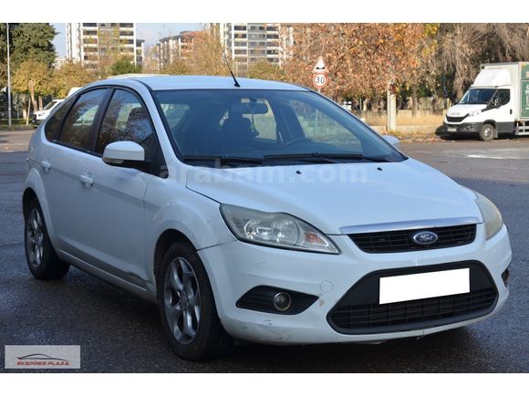 EKSPRES PLAZA'DAN 2011 FORD FOCUS 1.6 TDCI COLLECTION