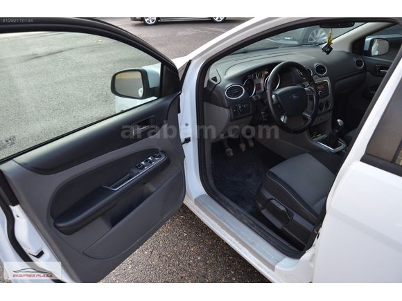 EKSPRES PLAZA'DAN 2011 FORD FOCUS 1.6 TDCI COLLECTION