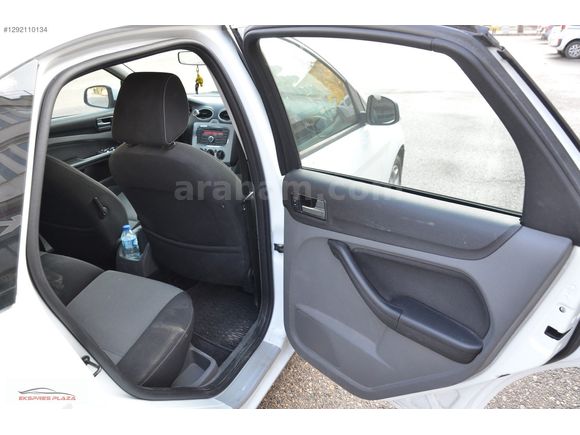 EKSPRES PLAZA'DAN 2011 FORD FOCUS 1.6 TDCI COLLECTION