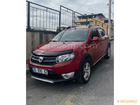 Sahibinden Dacia Sandero 1.5 dCi Stepway 2013 çıkışlı Model İzmir 151.000 km Kırmızı